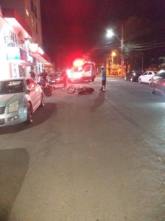 Colisão envolve duas motos no Centro de Ijuí - foto 2