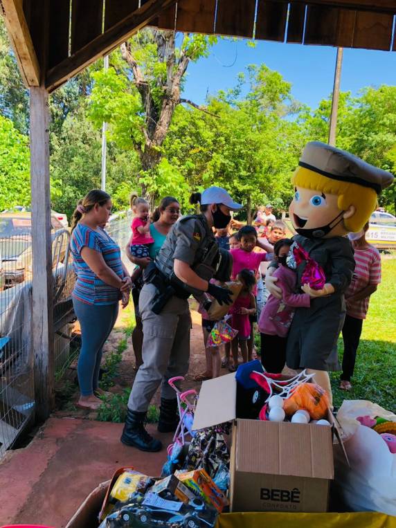 Brigada Militar de Três de Maio promove ação em homenagem ao Dia da Criança - foto 6
