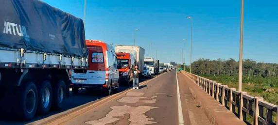 Acidente envolveu seis veículos no km 480 da rodovia federal