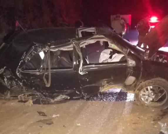 Acidente aconteceu na madrugada desta sexta-feira, na SC-451, em Curitibanos. Motorista de 21 anos e outros dois passageiros foram encaminhados ao hospital em estado grave