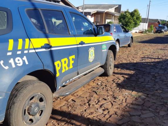Uma bebê de menos de 2 anos, filha do condutor, era passageira do veículo