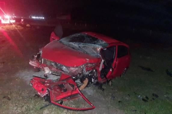 Três pessoas ficaram feridas em acidente na Estrada do Mar em Capão da Canoa - foto 3