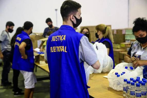 Desafio é significativo não só pelo receio despertado pelo coronavírus: nas últimas duas décadas, índices de abstenção apresentaram tendência de crescimento acelerado