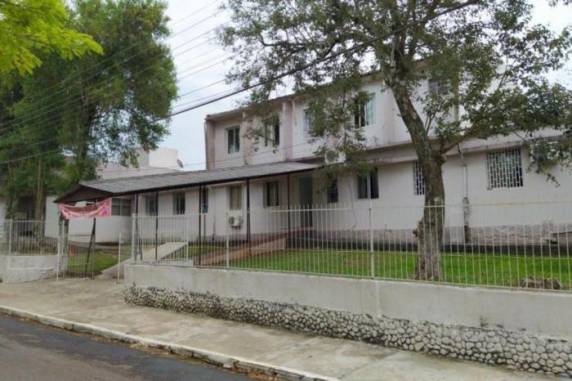 Segundo a prefeitura, servidores passaram mal após compartilharem a água quente de uma garrafa térmica