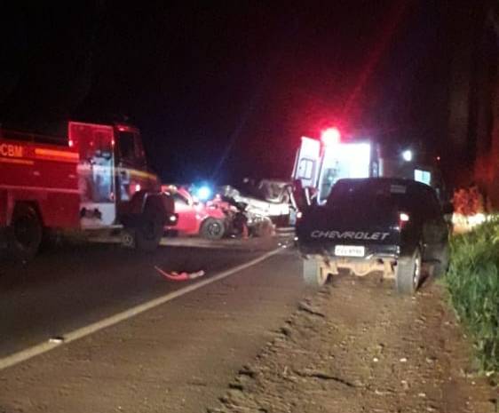 Colisão frontal entre veículos deixa um homem morto na RS 344 em Giruá - foto 3