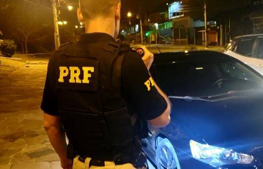 A vítima de 44 anos foi socorrida por condutores que passavam pela BR-116 e encaminhado para atendimento médico