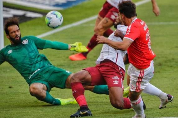Colorado saiu na frente, mas sofreu virada no segundo tempo e desperdiçou chance de encostar nos líderes