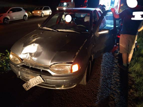 Colisão frontal entre carro e moto deixa um homem ferido na Br-285 entre Passo Fundo/Carazinho - foto 3