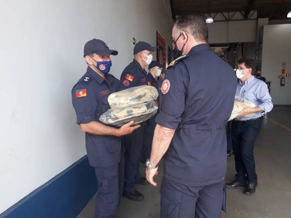 Comandante Geral do Corpo de Bombeiros entrega equipamentos para a corporação de Três de Maio - foto 5