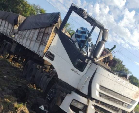 Acidente em rodovia no interior de SP provoca 41 mortes, diz PM - foto 2