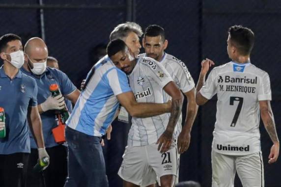 Após vitória com gols de Jean Pyerre e Pepê, Tricolor garantirá vaga nas quartas até se perder por um gol de diferença na Arena