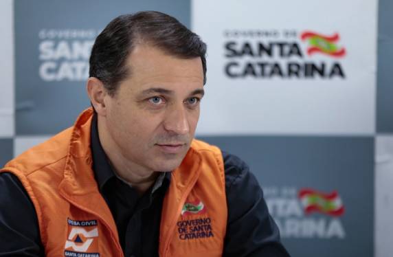 Tribunal especial decidiu que não houve crime de responsabilidade do governador no caso do aumento salarial dos procuradores do estado