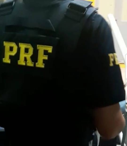 A droga estava escondida na bolsa de um bebê
