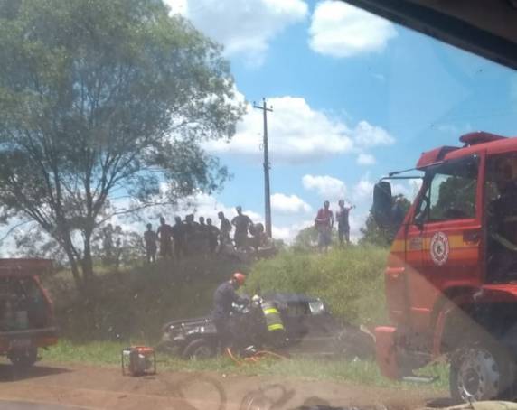 Uma S10 conduzida pela vítima saiu da pista próximo do meio dia de hoje