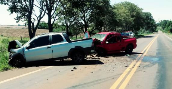 Colisão frontal deixa feridos na ERS-168 em Bossoroca - foto 4