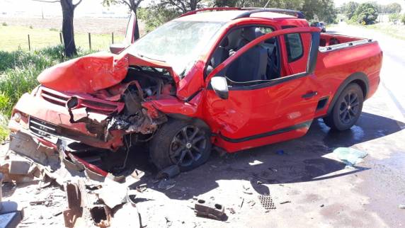 Colisão frontal deixa feridos na ERS-168 em Bossoroca - foto 2