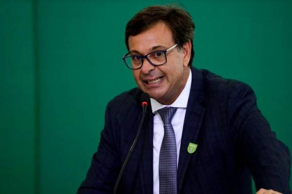 Decisão saiu no Diário Oficial da União. Carlos Alberto Gomes de Brito assumirá presidência da Embratur