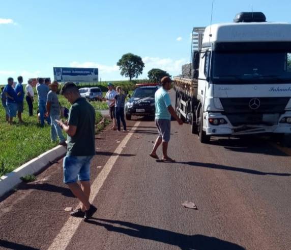 Acidente no trevo da BR-468 entroncamento com a ERS 210 em Campo Novo - foto 4