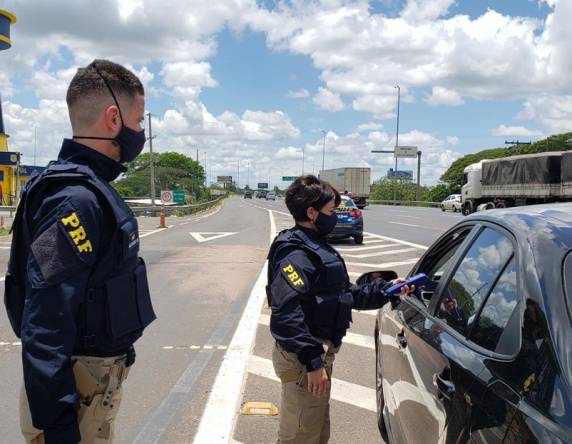 Conhecida como Operação Verão, ocorre anualmente e objetiva principalmente a redução da violência de trânsito nos feriados de final de ano e carnaval