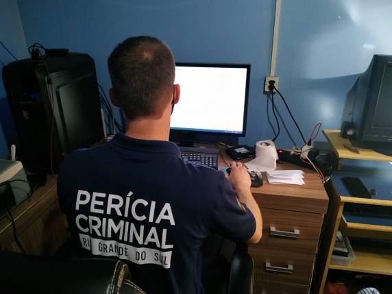 Peritos criminais do IGP participaram da quarta fase da Operação Infância Protegida - foto 4