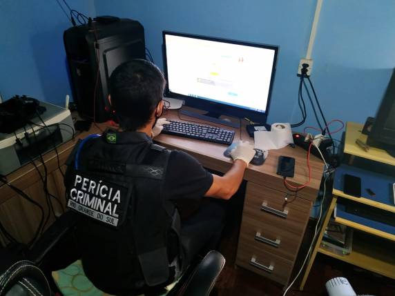 Peritos criminais do IGP participaram da quarta fase da Operação Infância Protegida - foto 3