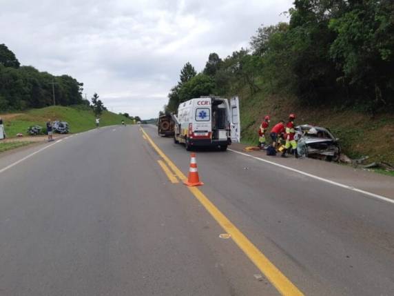 Camionete de Tenente Portela se envolve em grave acidente na BR 386 - foto 3