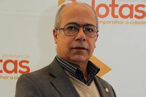 Paulo Morales estava afastado do cargo para tratar de um câncer