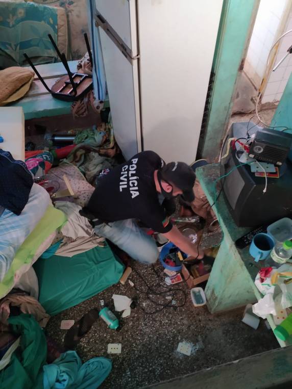Operação conjunta da Polícia Civil e Brigada Militar em Instituto Penal de Santo Ângelo, resulta em várias apreensões - foto 3