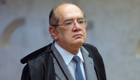 O ministro está seguindo a legislação a risca, embora seja uma atitude impopular. Para o jurista, o ministro agiu com bom senso, pois não tem com alterar as regras do jogo depois que ele começou