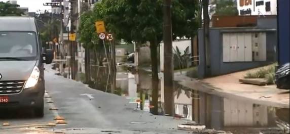 Chuva forte causa alagamentos em cidades do Norte catarinense - foto 3