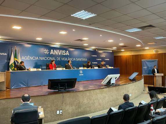 Direção da entidade formou maioria favorável à utilização em caráter de urgência pouco antes das 15h