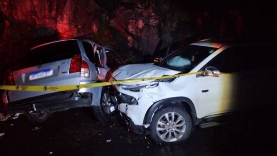 Vítima estava em uma Palio Weekend que colidiu contra uma Fiat Toro, na noite deste domingo, em Itati