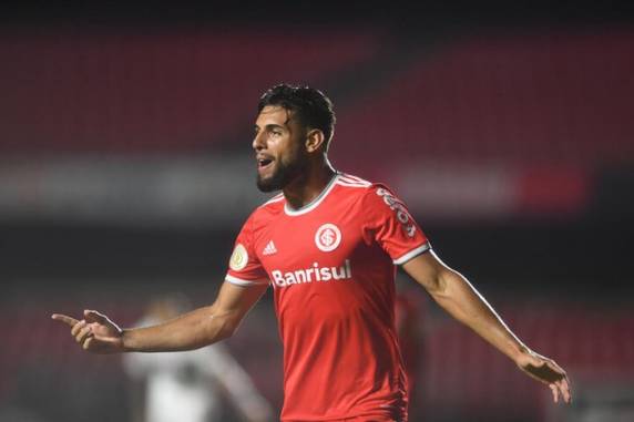 Atacante marcou três vezes e, junto a Cuesta e Caio Vidal, definiu vitória colorada no Morumbi
