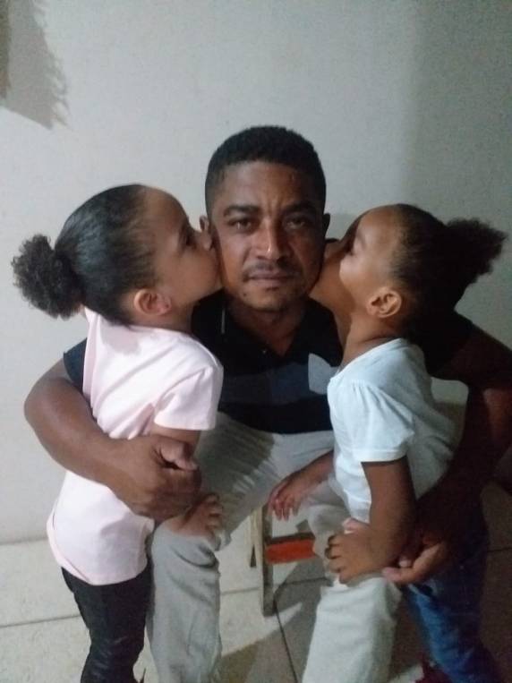 Brincalhona, amorosa e dedicada: quem era mãe que morreu após parto de trigêmeos e deixou 7 filhos - foto 4