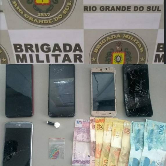 Indivíduo tinha posse de dinheiro, celulares, LSD e cocaína