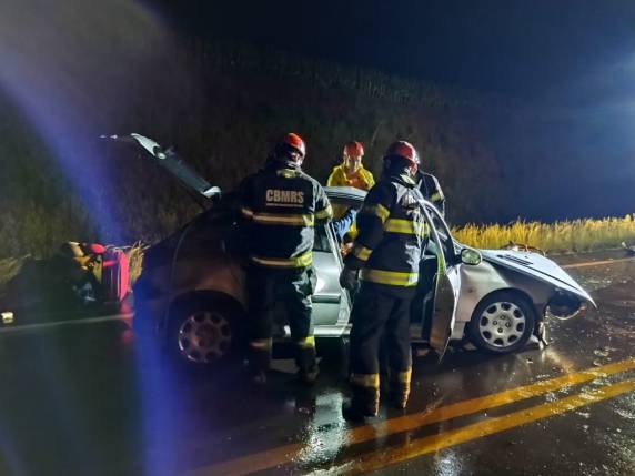 Acidente com múltiplas vítimas é registrado na ERS-324 em Pontão - foto 5