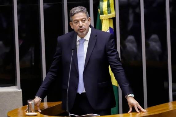 Parlamentar foi eleito na noite de segunda-feira