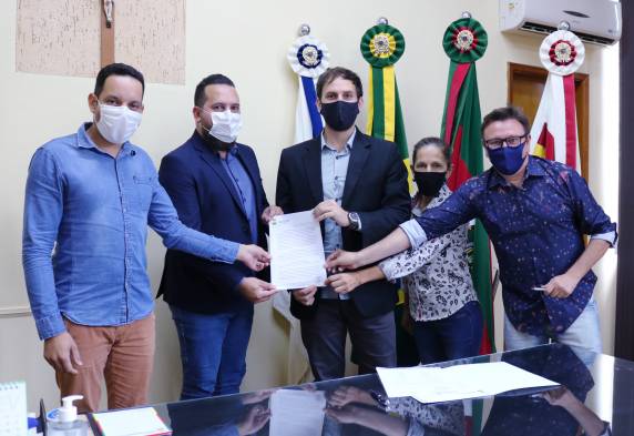 Prefeitura e Três de Maio renova convênio com o HSVP - foto 3