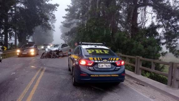 Dois acidentes são registrados na BR-470, em SC, em menos de uma hora - foto 2