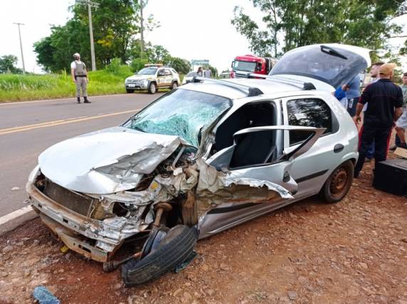 Acidente na RST 472 entre caminhão e automóvel em Palmitinho - foto 2