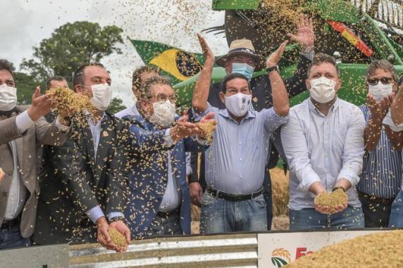 Evento em Capão do Leão contou com lideranças da política e do agronegócio