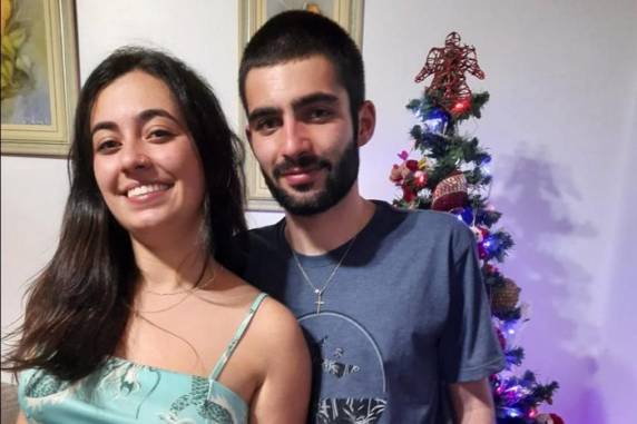 Bruna Licks de Oliveira e João Pedro Enzweiler estavam próximo do Campeche e, segundo a polícia, sem sinal nos celulares