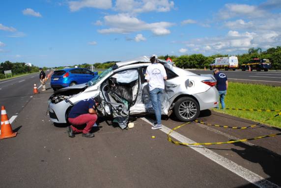 Peritos do IGP concluem serviço pericial em acidente na BR 101, a Freeway, em Osório - foto 5