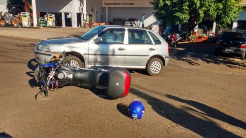 Colisão envolveu um VW Gol e uma motocicleta Yamaha Ténéré