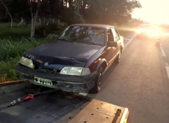 PRF impede roubo a carreta do RS acidentada na BR 101 em Araquari - foto 3