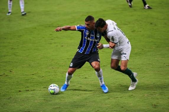 Equipe de Renato terá de vencer por dois gols de vantagem no jogo de volta para conquistar o título durante os 90 minutos