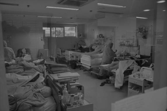 Segundo unidades, pacientes foram atendidos por médicos e profissionais de saúde. Mortes ocorreram entre fevereiro e esta terça em Chapecó, Xanxerê, Maravilha, São Miguel do Oeste e Itapema