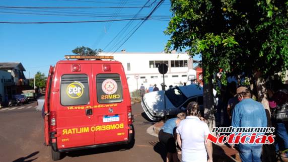 Acidente deixa três pessoas feridas no Centro de Três de Maio - foto 5