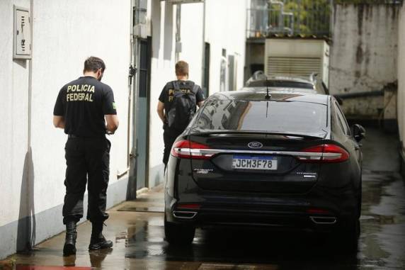 Levantamento é feito pela cúpula da PF e compara quantia de ações com o tamanho do efetivo