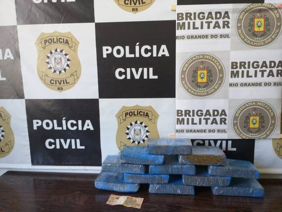 Elemento de Três de Maio foi flagrado com droga que abasteceria a traficância local